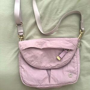 Lululemon bag